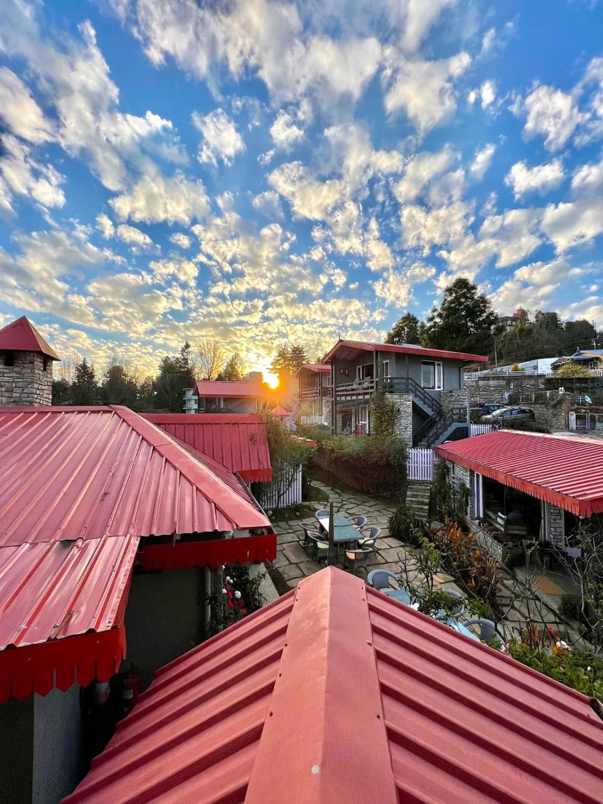 The Birdcage, Mukteshwar Hotel Kültér fotó
