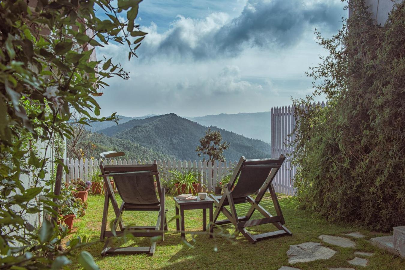 The Birdcage, Mukteshwar Hotel Kültér fotó